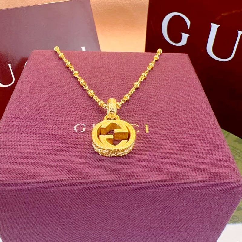 Gucci Patterned Figure 8 Necklace