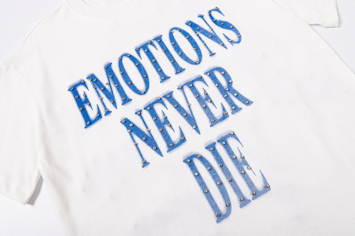 MIXED EMOTION Never Die Monogram Graphic T-Shirt