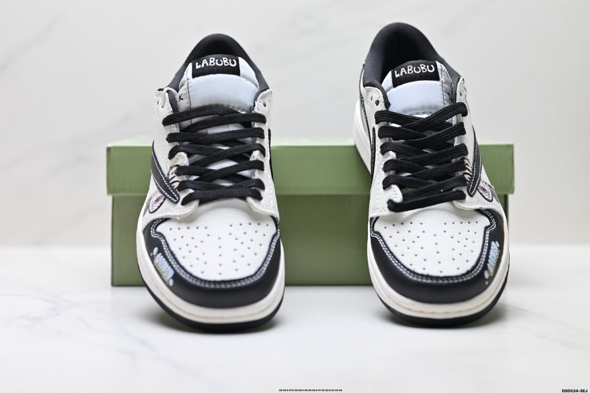 Nike Low-Top Sneakers White Black Cartoon Unisex Collaboration Edition Style 34