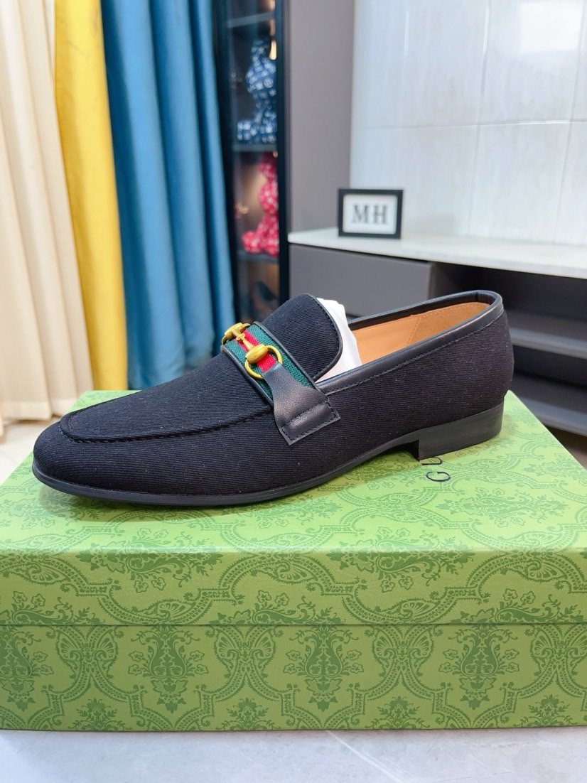 Gucci Horsebit Detail Loafers