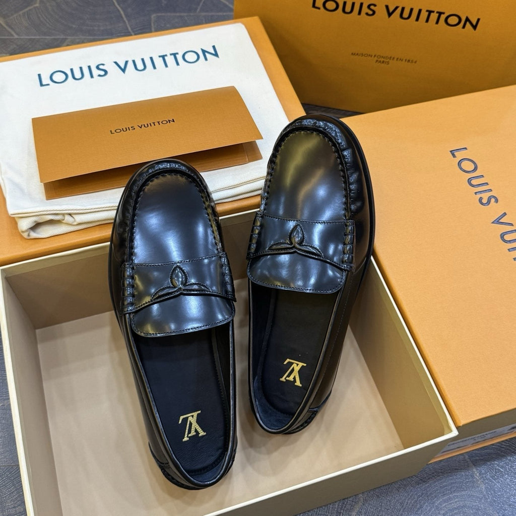 Louis Vuitton Men's Croisette Black Loafers
