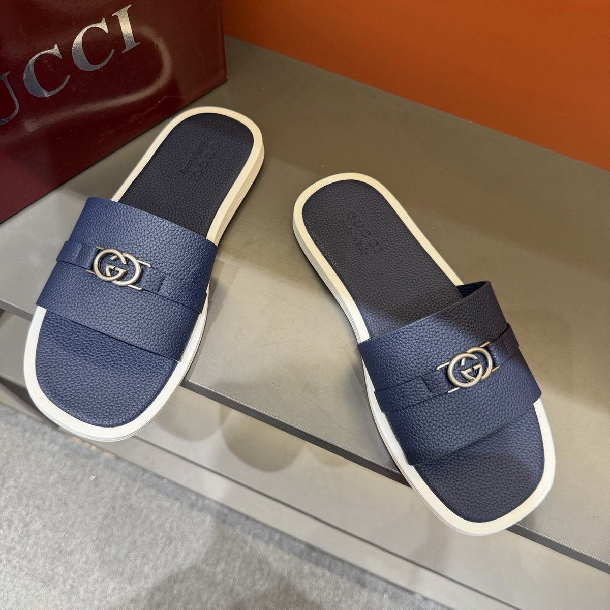 Gucci Textured Slide Sandals