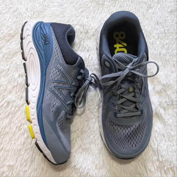 New Balance Like New Extra Wide 840 V5 Running Shoe - Grey/Blue